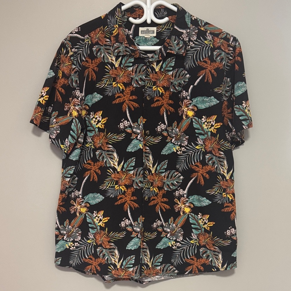 Men's Black Floral Tropical Short-Sleeve Button-Down Shirt